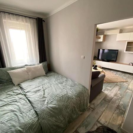 Chill Apartman Мисколк Екстериор снимка